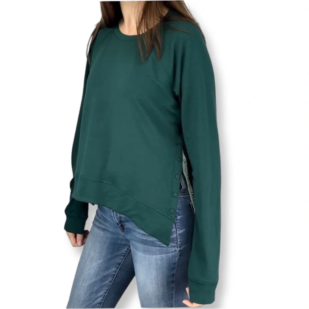 SINCERELY JULES‎ LONG SLEEVES CREW NECK SWEATER SIDE BUTTONS PURPLE SZ MEDIUM